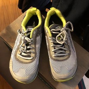 Altra running shoes, size 7